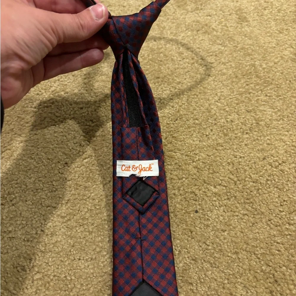 Boys Cat & Jack adjustable tie